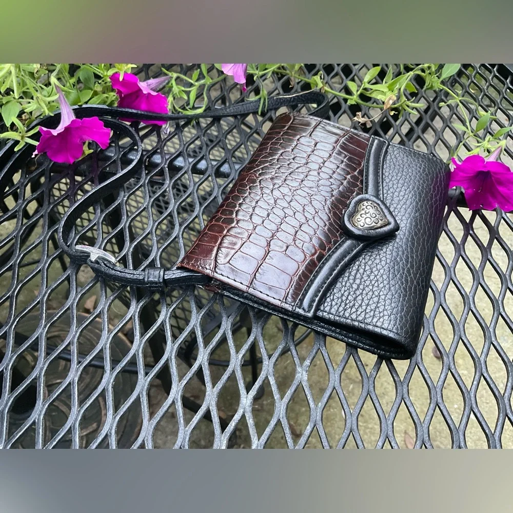 Cute Brighton Black & Brown Silver Heart & Hardware Removable Strap Wallet Bag! - Picture 15 of 16